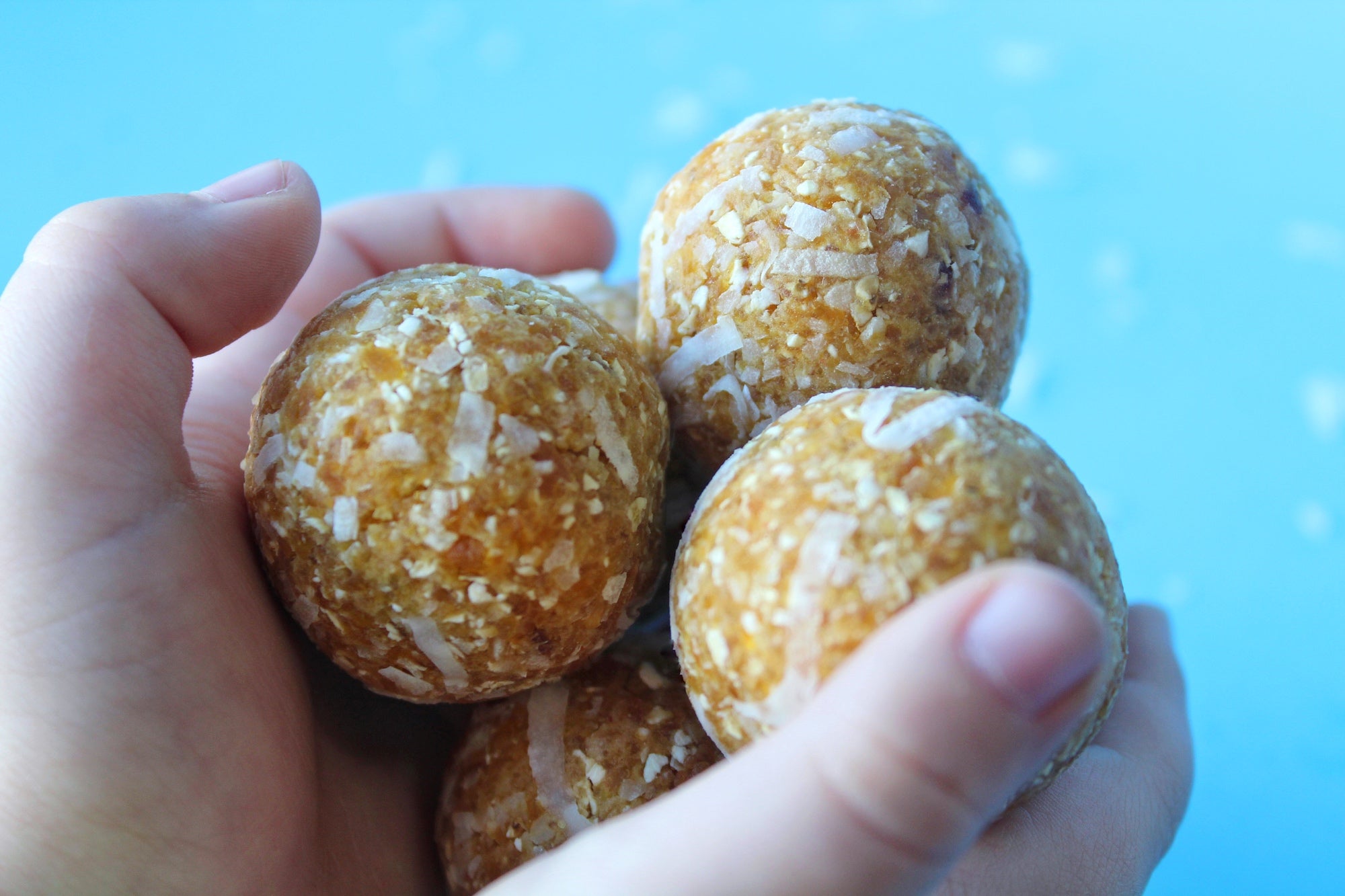 Apricot Energy Bites